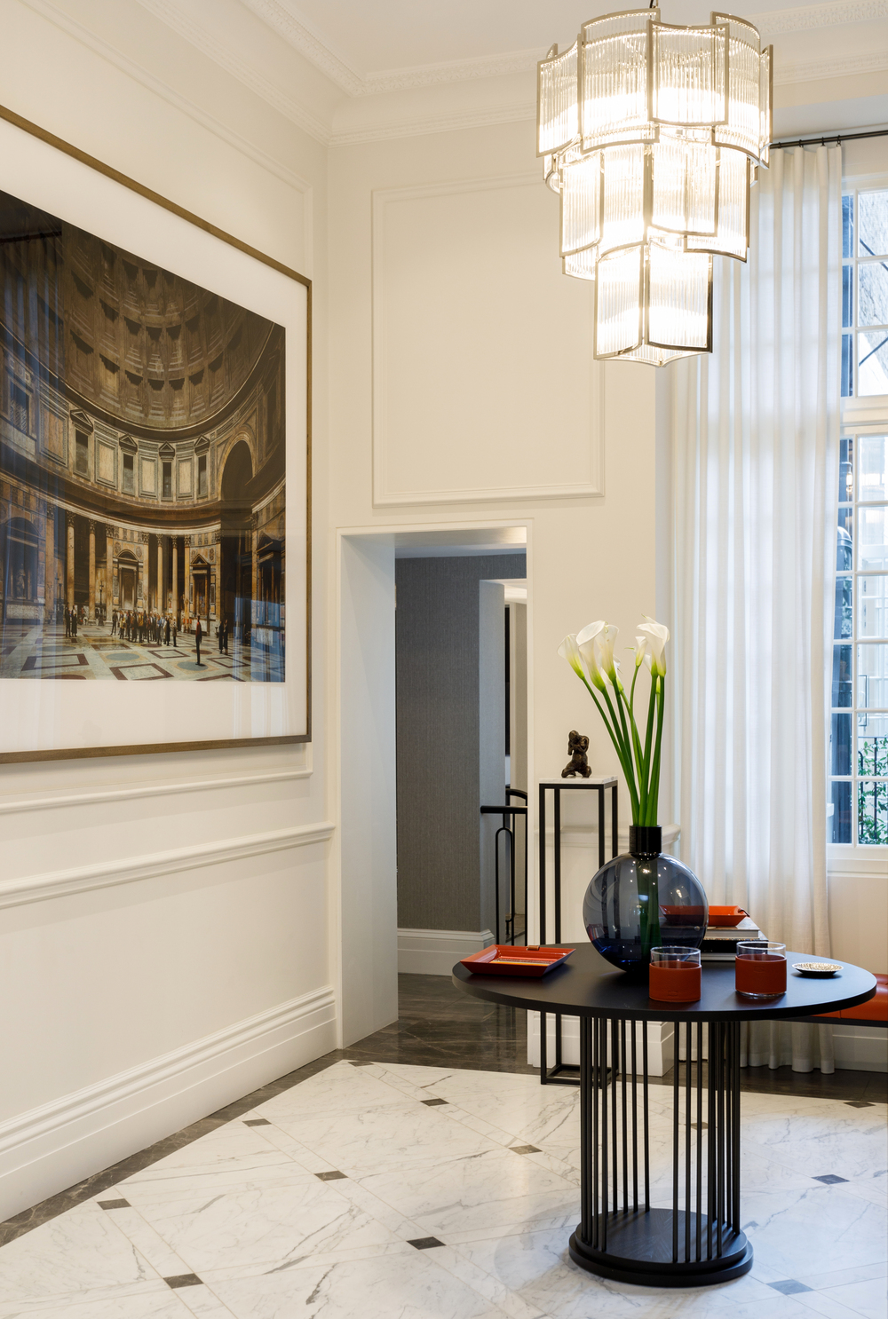 Vestibule of Grade II listed house in Ennismore Gardens, Knightsbridge, London with Thomas Struth Pantheon, Rome, 1990